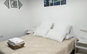Departamento en Planta baja, centrico, cochera cubierta Sarmiento265apart D7